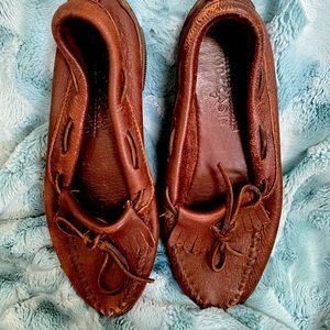 Minnetonka leather brown slip on shoes